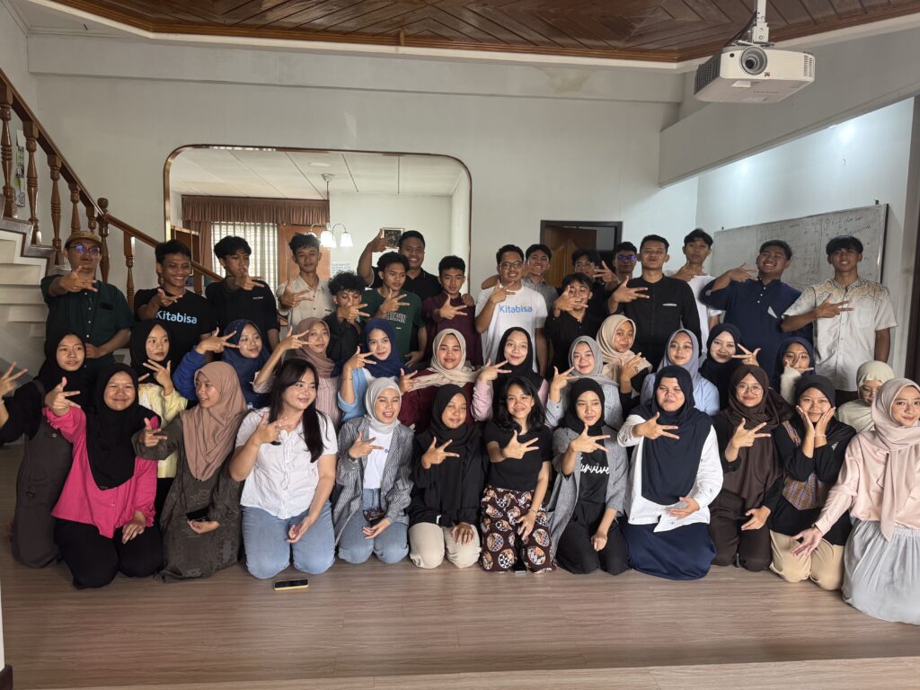 Foto Bersama Sakola Kembara